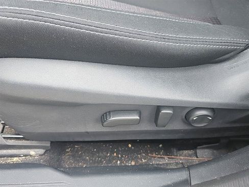 Used 2024 Subaru Outback Premium AWD/4WD image 14