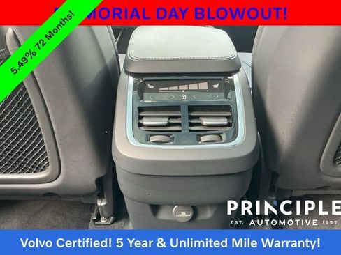 Certified 2024 Volvo XC90 B5 Plus AWD/4WD image 37