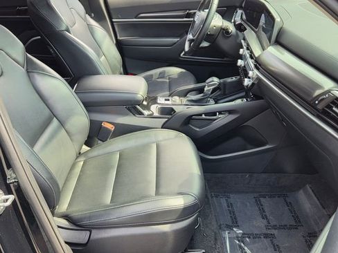 Used 2025 Kia Telluride S FWD image 20