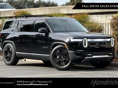 Used 2025 Rivian R1S Adventure Dual