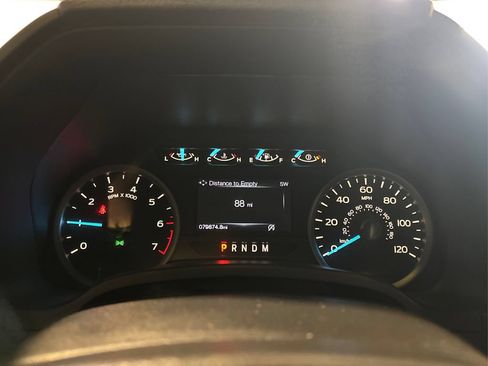 Used 2018 Ford F150 XLT w/ Equipment Group 302A Luxury AWD/4WD image 29