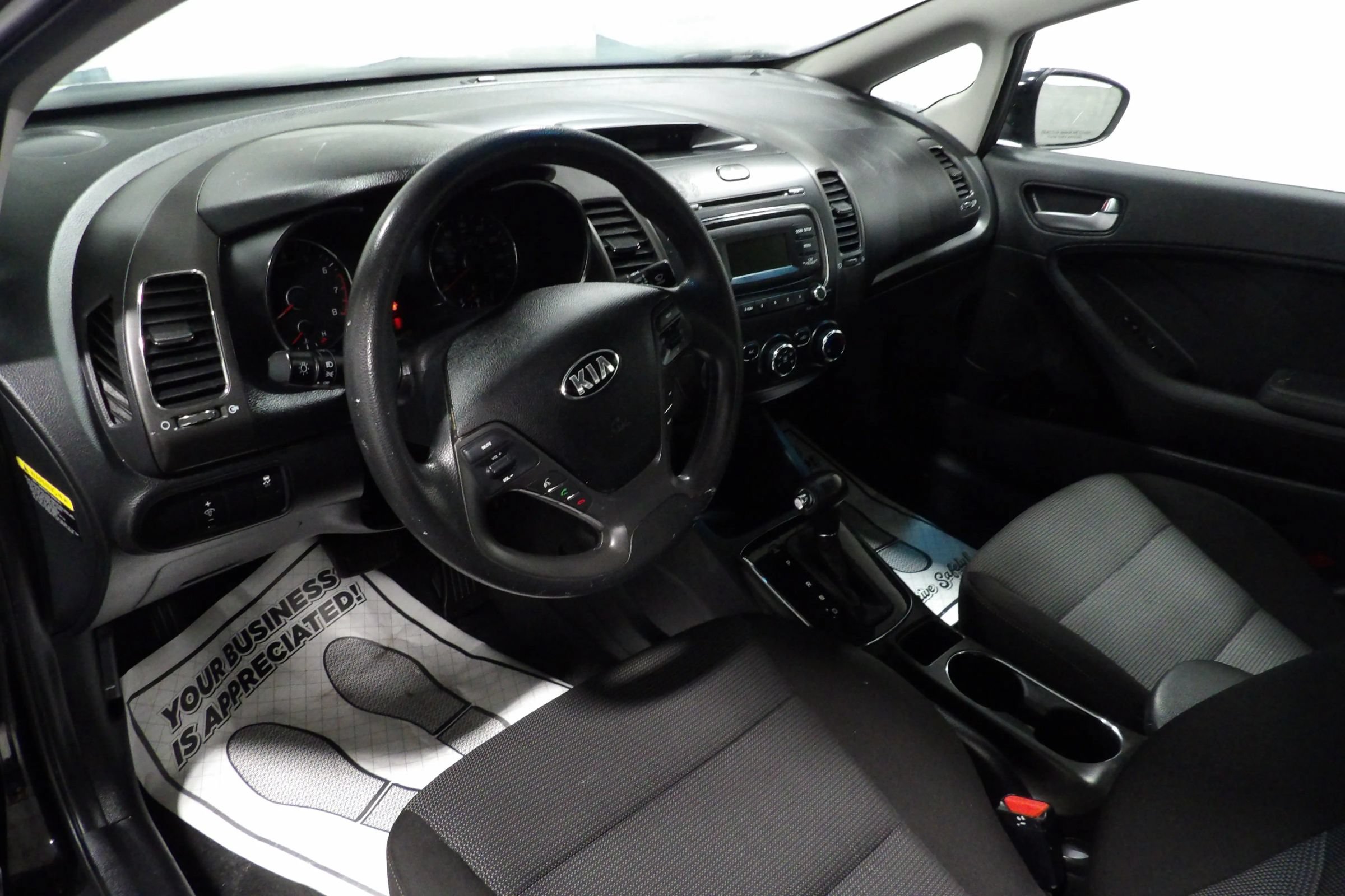 Used 2017 Kia Forte LX FWD image 8