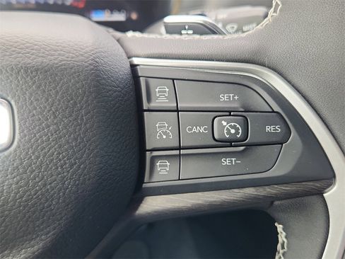 New 2025 Jeep Grand Cherokee L Limited w/ Black Appearance Package image 14