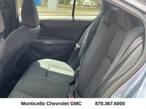 Used 2025 Toyota Corolla LE FWD image 24