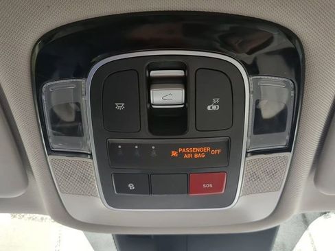 Used 2024 Hyundai Tucson Limited image 25