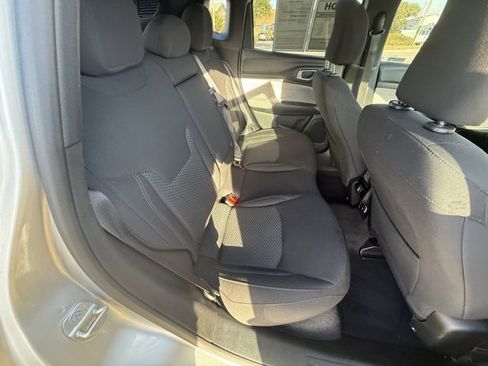 Certified 2024 Jeep Compass Sport image 12