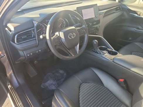 Used 2023 Toyota Camry SE image 17