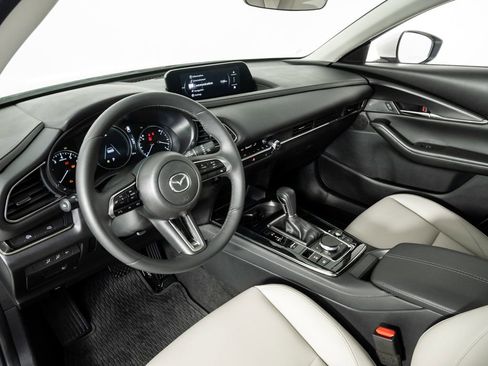 Used 2024 MAZDA CX-30 AWD 2.5 S w/ Preferred Package image 4