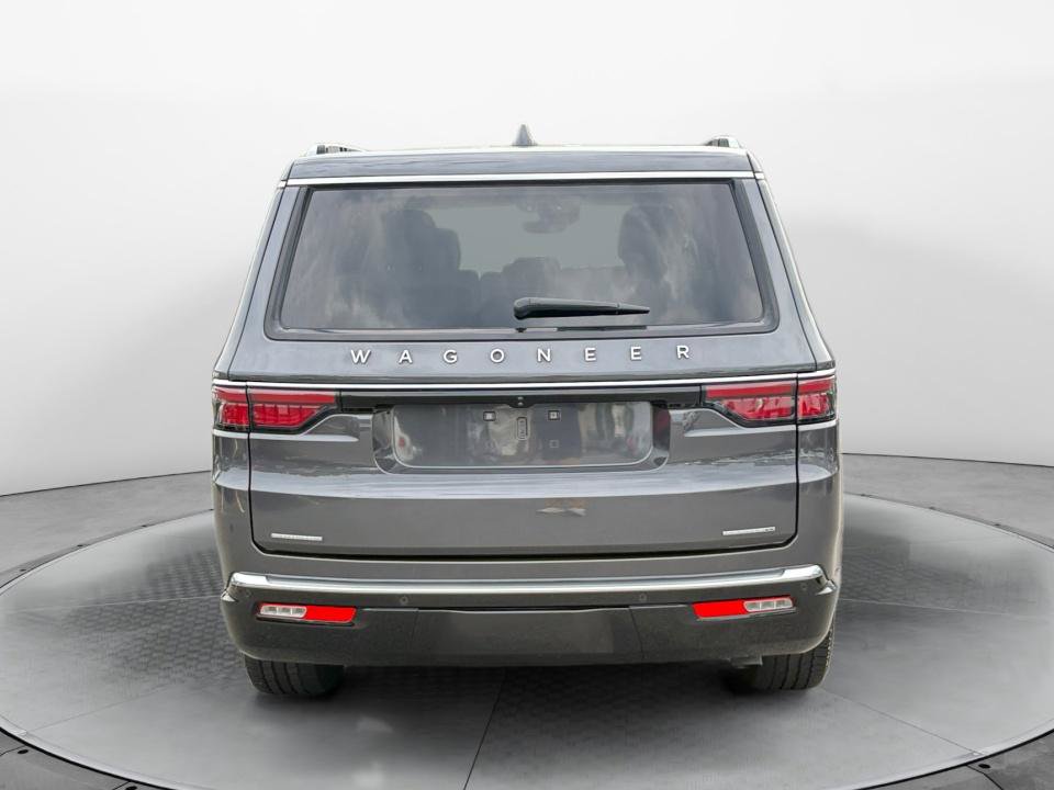 Used 2022 Jeep Wagoneer Series II AWD/4WD image 6