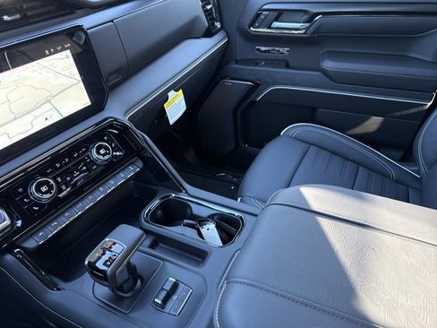 New 2026 GMC Sierra 1500 AT4X w/ LPO, Black Badging Package AWD/4WD image 23