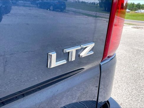 Used 2019 Chevrolet Silverado 1500 LTZ w/ LTZ Premium Package RWD image 21