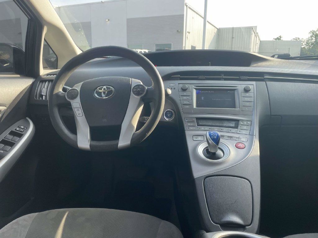 Used 2013 Toyota Prius Two FWD image 11