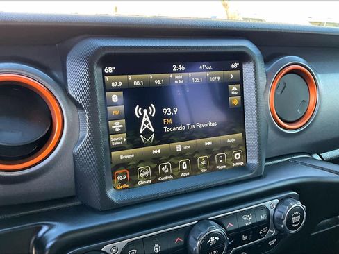 Used 2021 Jeep Gladiator Mojave image 32