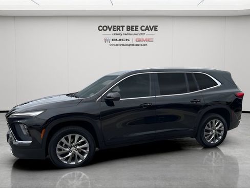 Used 2025 Buick Enclave Preferred image 4