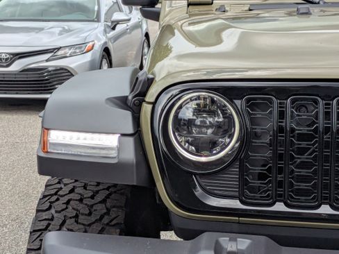 New 2025 Jeep Wrangler Sport image 10