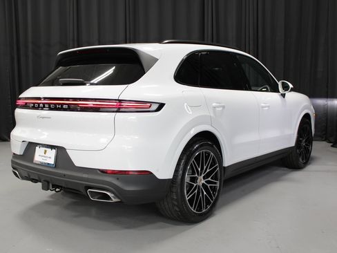 New 2026 Porsche Cayenne image 7