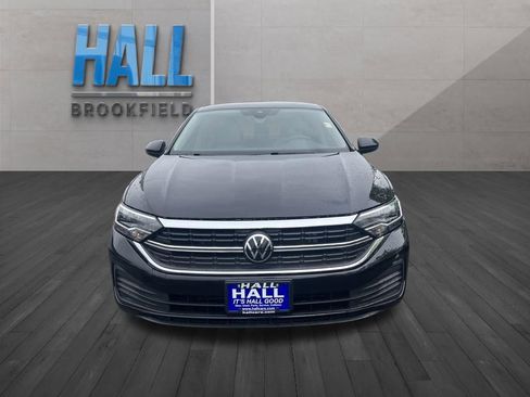 Used 2024 Volkswagen Jetta SE w/ Panoramic Sunroof Package FWD image 8