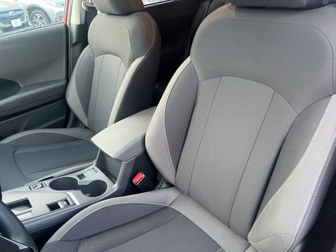 Certified 2025 Subaru Crosstrek 2.0i Premium image 18