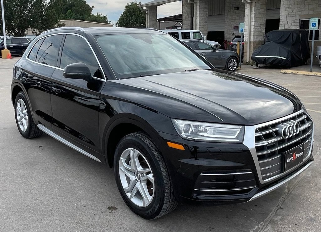 Used 2019 Audi Q5 2.0T Premium w/ Convenience Package AWD/4WD image 2