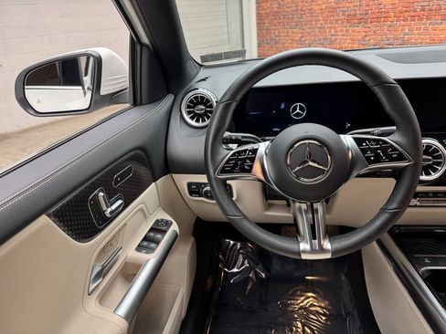 Used 2025 Mercedes-Benz GLA 250 GLA 250 image 12
