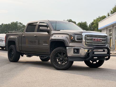 Used 2014 GMC Sierra 1500 SLE w/ SLE Value Package AWD/4WD image 2