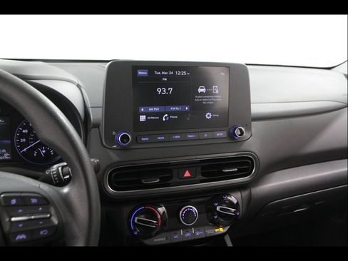Certified 2023 Hyundai Kona SEL AWD/4WD image 9