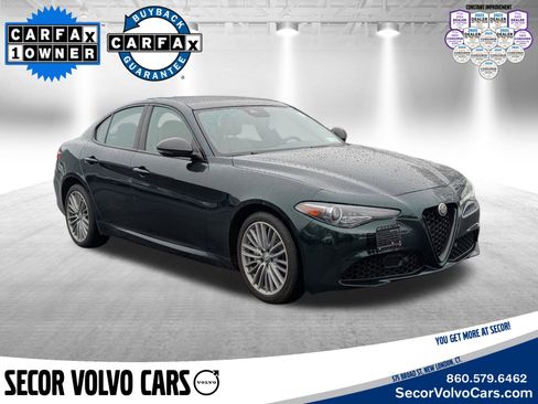 Used 2020 Alfa Romeo Giulia Ti image 1