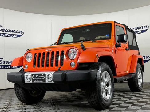 Used 2015 Jeep Wrangler Sahara w/ Connectivity Group AWD/4WD image 2