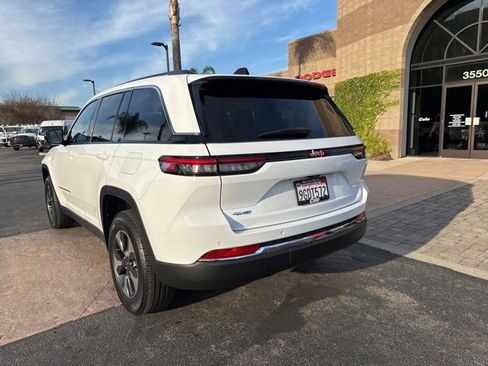 Used 2023 Jeep Grand Cherokee 4WD 4xe image 10