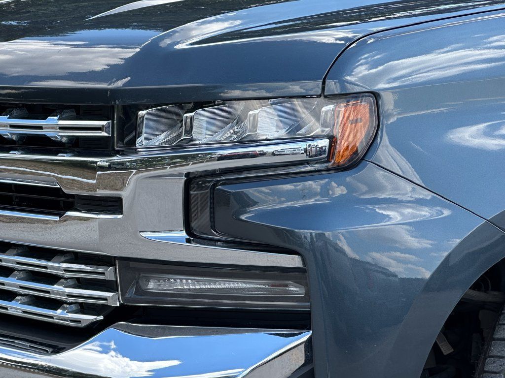 Used 2019 Chevrolet Silverado 1500 LT w/ Texas Edition RWD image 9