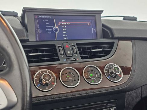 Used 2010 BMW Z4 sDrive35i image 22