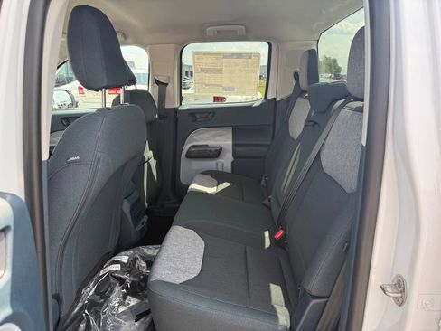 New 2025 Ford Maverick XLT image 9
