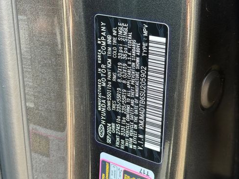 Used 2025 Genesis GV70 2.5T AWD/4WD image 28