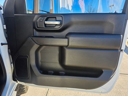 Used 2024 GMC Sierra 2500 Pro w/ Convenience Package image 39