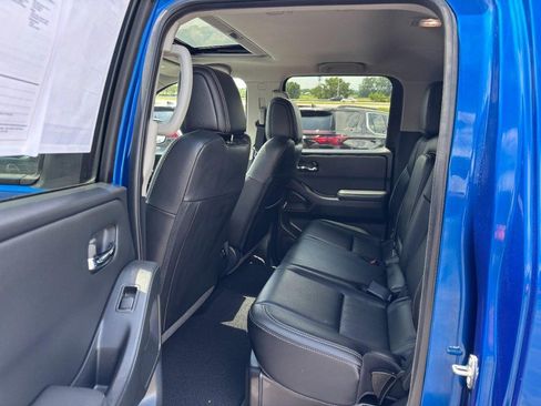 Used 2024 Nissan Frontier SL w/ Technology Package RWD image 10
