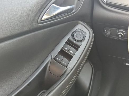 Certified 2025 Buick Encore GX Preferred w/ Advanced Technology Package FWD image 16