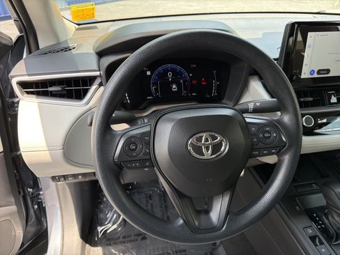 Used 2026 Toyota Corolla Cross L FWD image 23