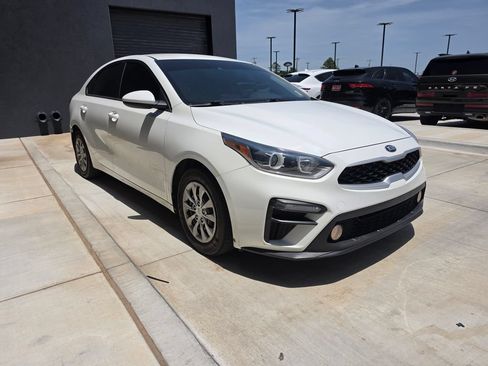 Used 2021 Kia Forte Sedan FWD image 3