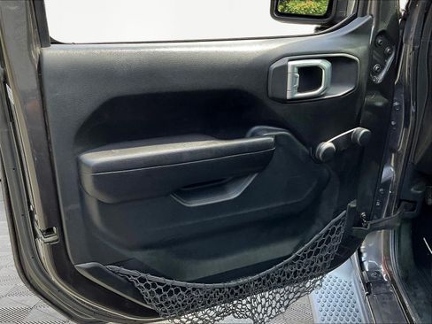 Used 2019 Jeep Wrangler Sport AWD/4WD image 21