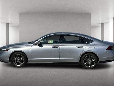 Certified 2024 Honda Accord EX image 7