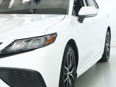 Certified 2024 Toyota Camry SE w/ Cold Weather Package FWD image 4