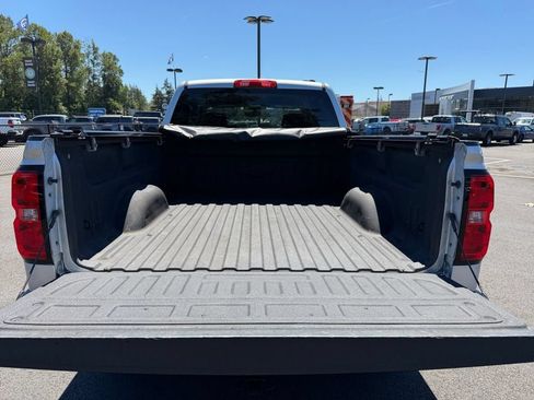 Used 2017 Chevrolet Silverado 1500 LT AWD/4WD image 22