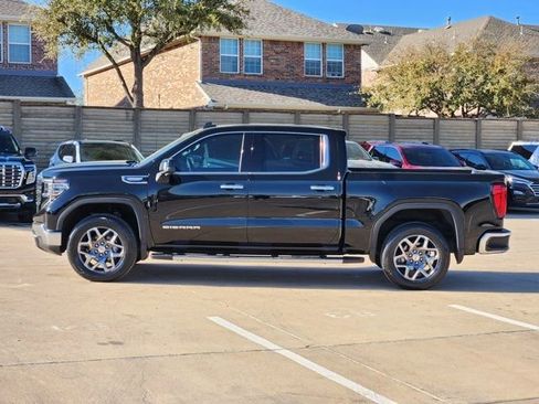 Used 2024 GMC Sierra 1500 SLT image 13