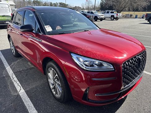 Used 2025 Lincoln Corsair Grand Touring w/ Equipment Group 301A image 2