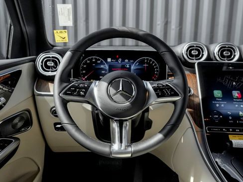 New 2026 Mercedes-Benz GLC 350e 4MATIC image 17
