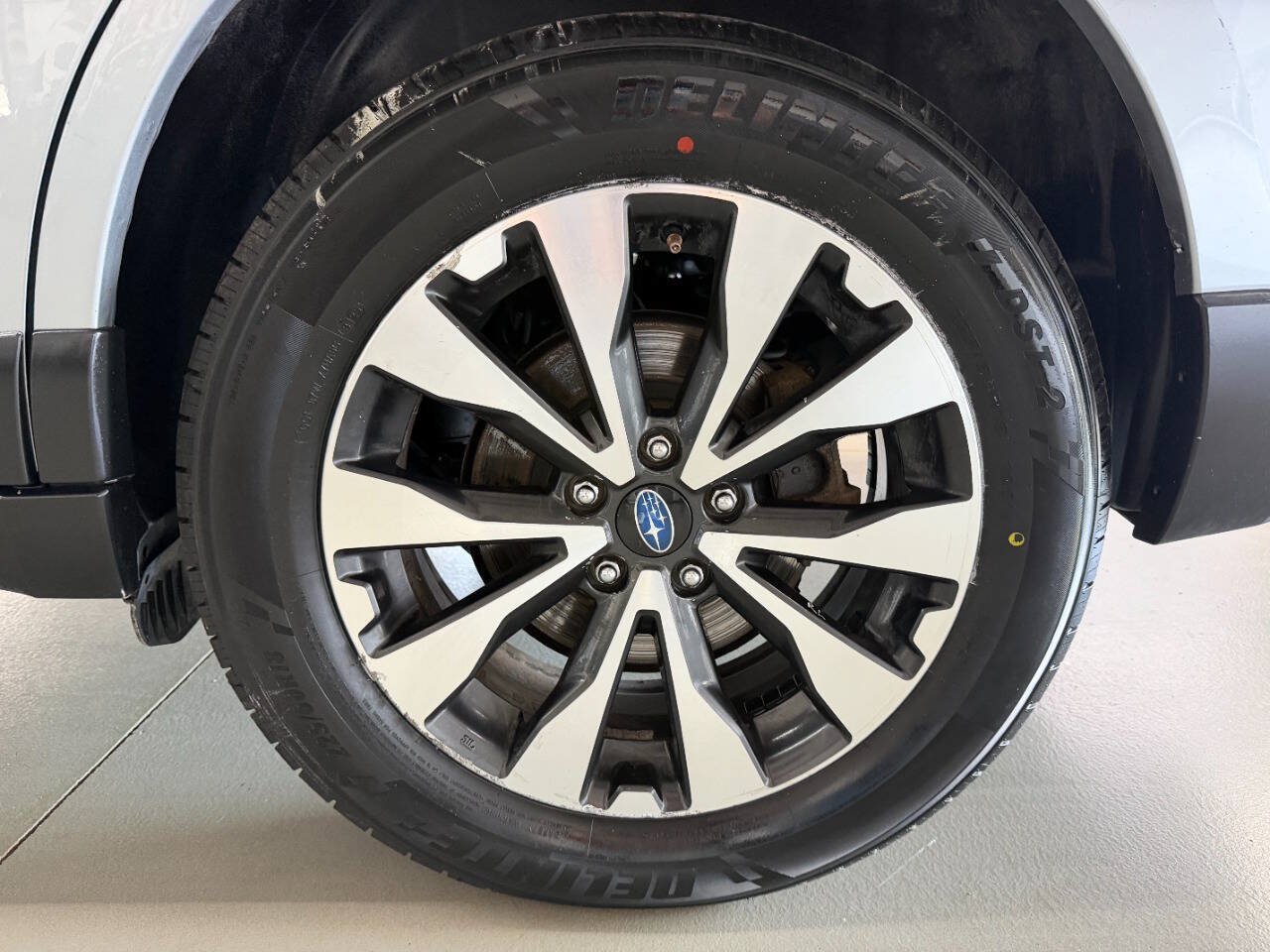 Used 2017 Subaru Outback 2.5i Limited AWD/4WD image 30