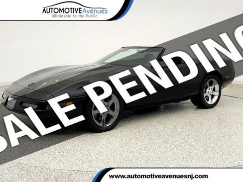 Used 1995 Chevrolet Corvette Convertible RWD image 1