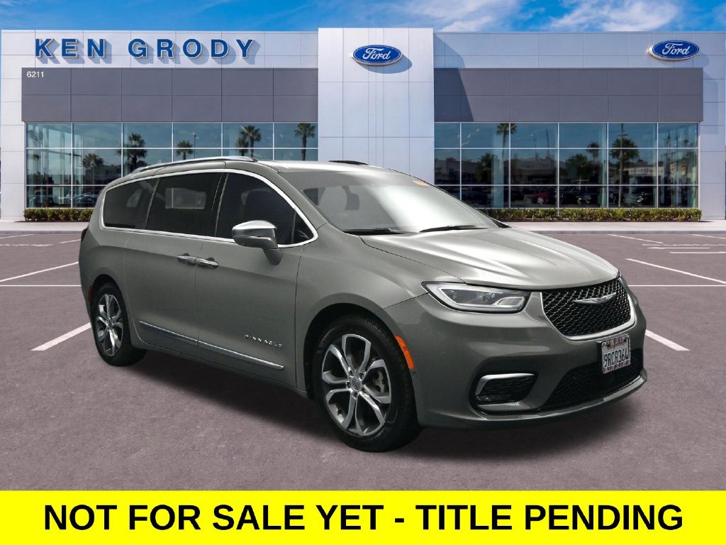 Used 2024 Chrysler Pacifica Pinnacle FWD 360° Tour