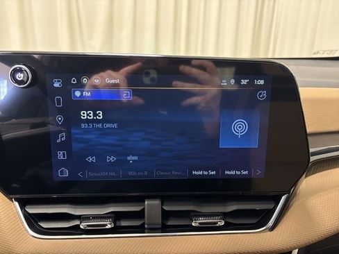 New 2026 Chevrolet Equinox ACTIV w/ Convenience Package III AWD/4WD image 22