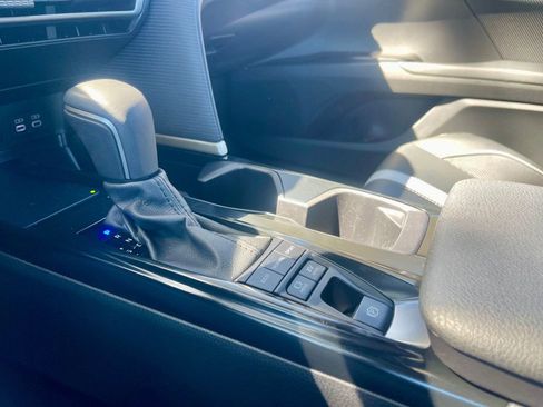 Used 2025 Toyota Camry SE image 14